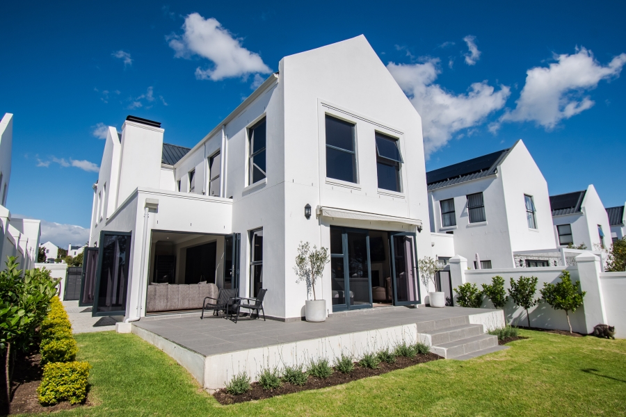3 Bedroom Property for Sale in Helderberg Village Western Cape